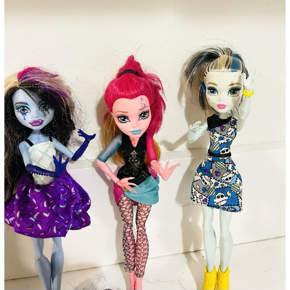 Monster High Dolls Lot‎